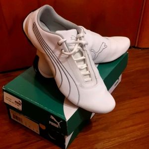 Puma size 9 Future Cat Shoes